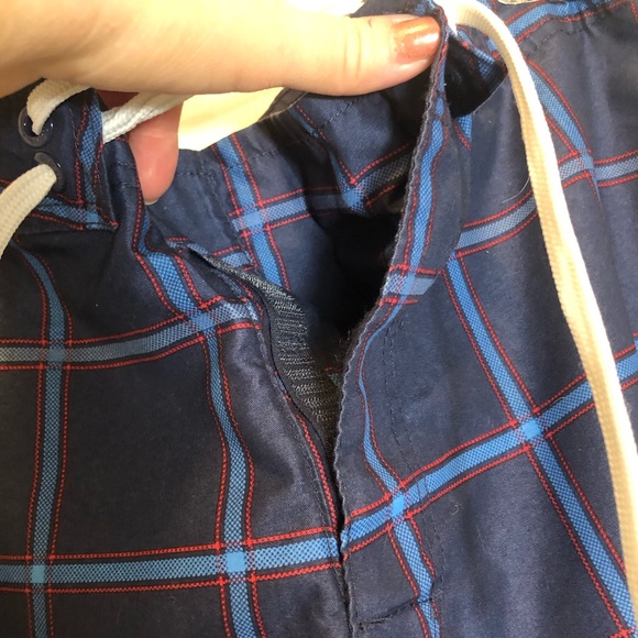 Old Navy Men’s Swim Trunks  Size L - Picture 7 of 9